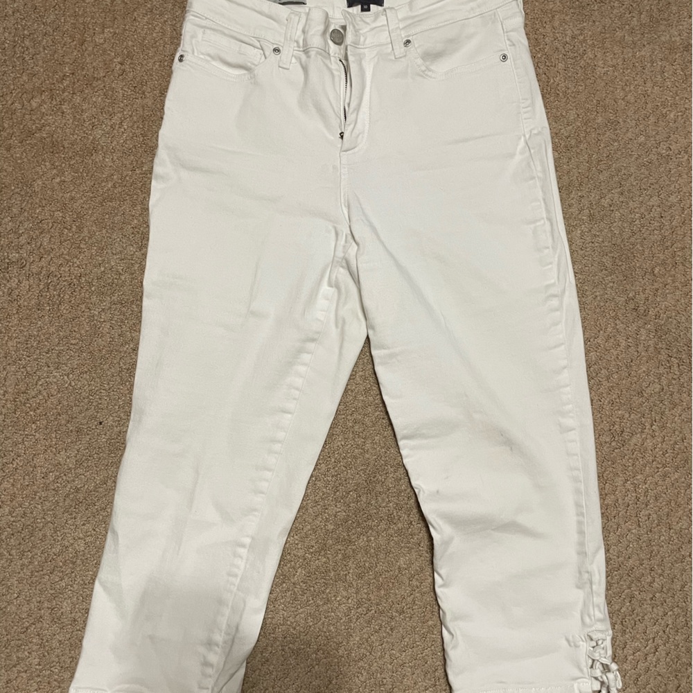 NYDJ Capris Sz. 10 White